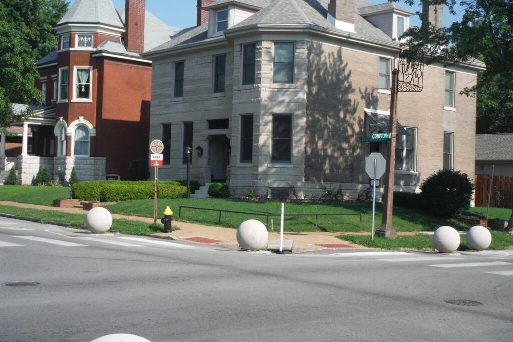 Comptontrafficimpactballs17 Min